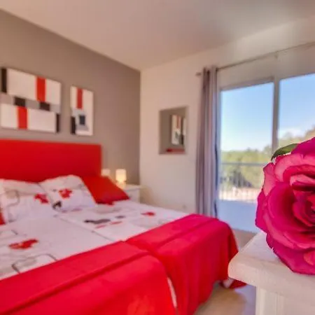 Hébergement de vacances Can Picafort Holiday Sleeps 5 With Air Con And Wifi