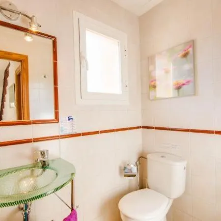 Can Picafort Holiday Sleeps 5 With Air Con And Wifi * Can Picafort (Mallorca)